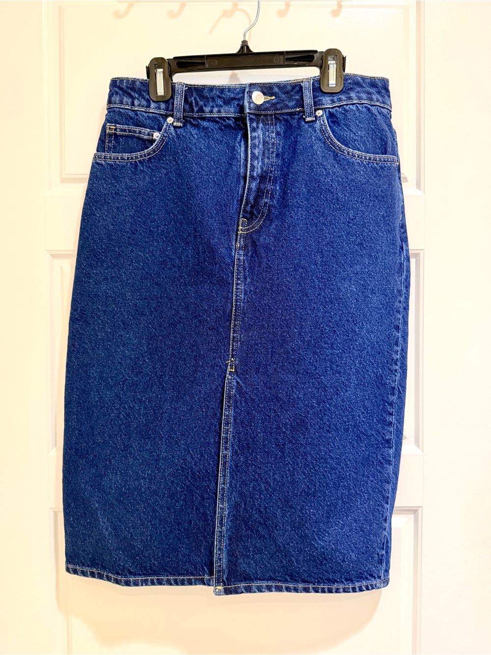 H&M Women’s Size 6 Dark Blue Denim Midi Skirt With Front Slit